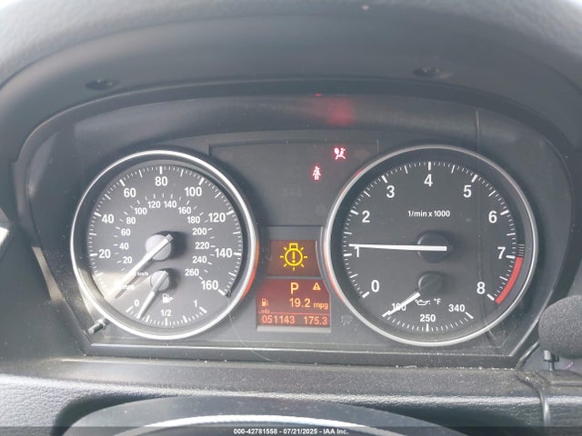 WBAVM5C56FVV94911 BMW X1