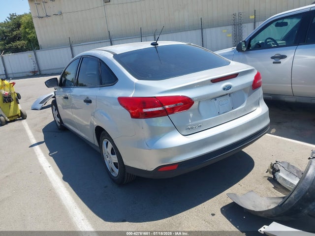 Ford 2.0l gdi 2017 1FADP3E29HL341843 Image 3