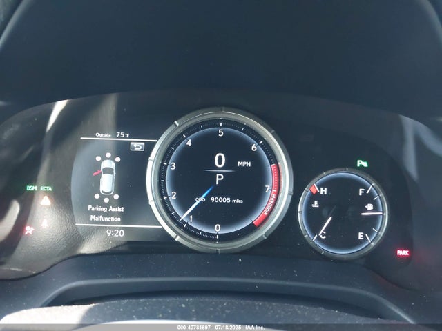 2T2BZMCA9GC013433 Lexus 2016