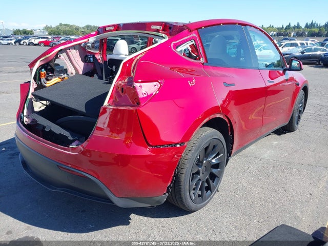 2025 TESLA MODEL Y 7SAYGDEE1SF292498 Photo 3