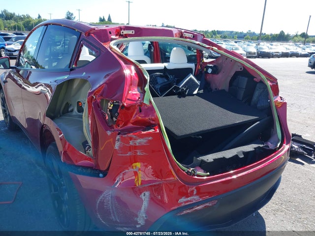 2025 TESLA MODEL Y 7SAYGDEE1SF292498 Photo 5
