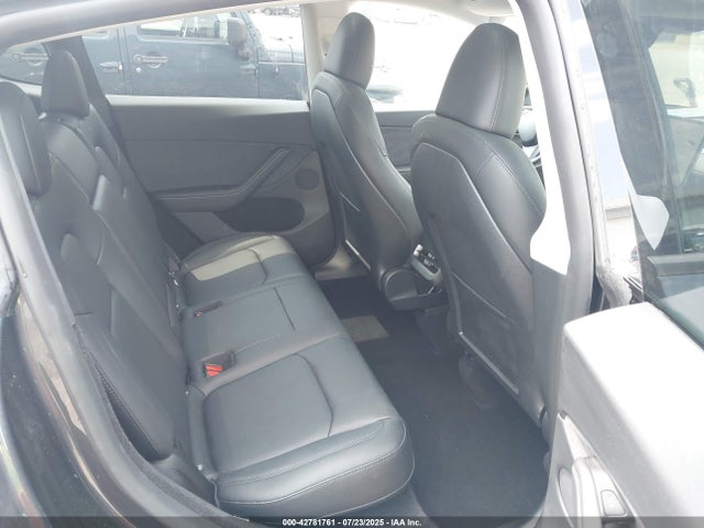 Продажа на аукционе авто 2024 Tesla Model Y Long Range Dual Motor All-wheel Drive, vin: 7SAYGDEE2RA273241, номер лота: 42781761