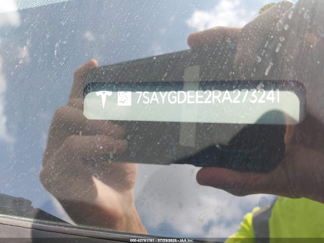 Продажа на аукционе авто 2024 Tesla Model Y Long Range Dual Motor All-wheel Drive, vin: 7SAYGDEE2RA273241, номер лота: 42781761
