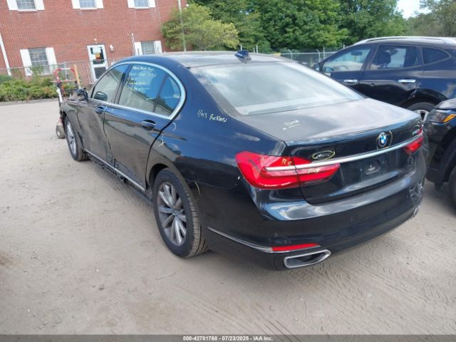 2018 BMW 740I WBA7E4C50JGV23992 Photo 2