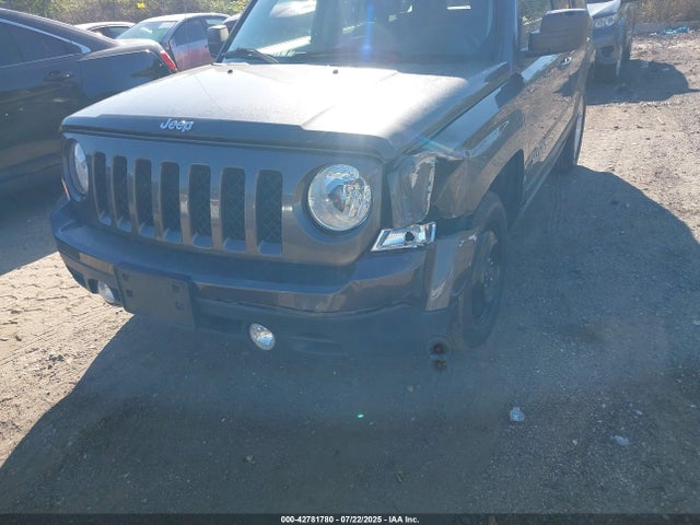 1C4NJRFB3FD303470 Jeep 2015