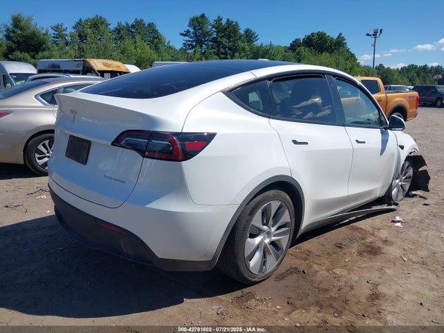 2023 TESLA MODEL Y 7SAYGDEEXPA103397 Photo 3