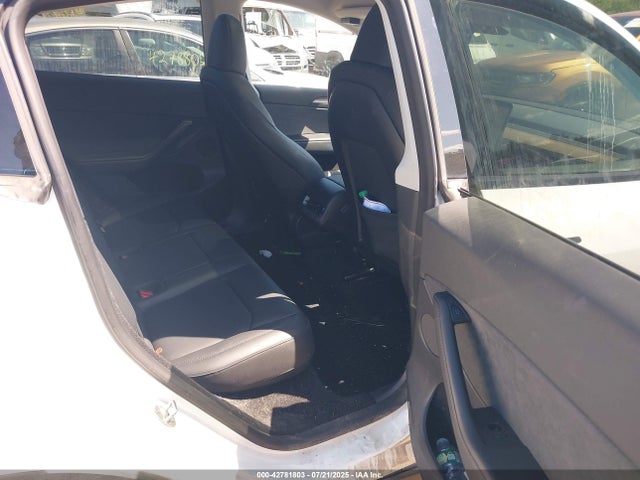 2023 TESLA MODEL Y 7SAYGDEEXPA103397 Photo 7