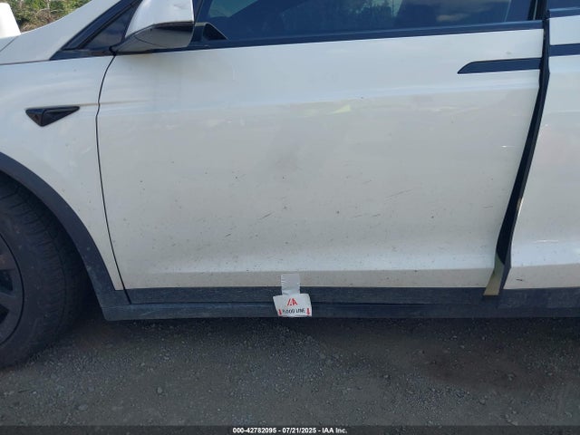 2022 TESLA MODEL X 7SAXCBE6XNF354943 Photo 5