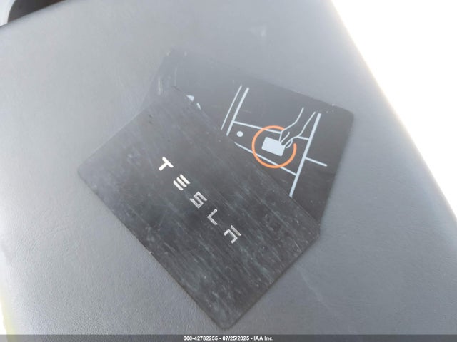 2022 TESLA MODEL Y 7SAYGDEE6NF447289 Photo 10