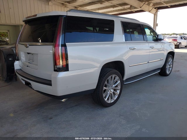 2018 CADILLAC ESCALADE ESV 1GYS3HKJ1JR204110 Photo 3