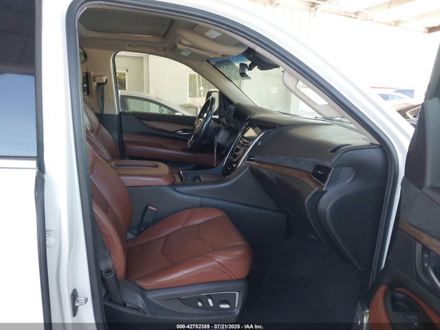 2018 CADILLAC ESCALADE ESV 1GYS3HKJ1JR204110 Photo 4
