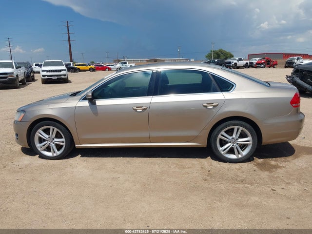 Volkswagen Passat 2015 1VWBV7A34FC060976 Image 14