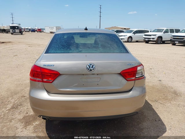 Volkswagen Passat 2015 1VWBV7A34FC060976 Image 16