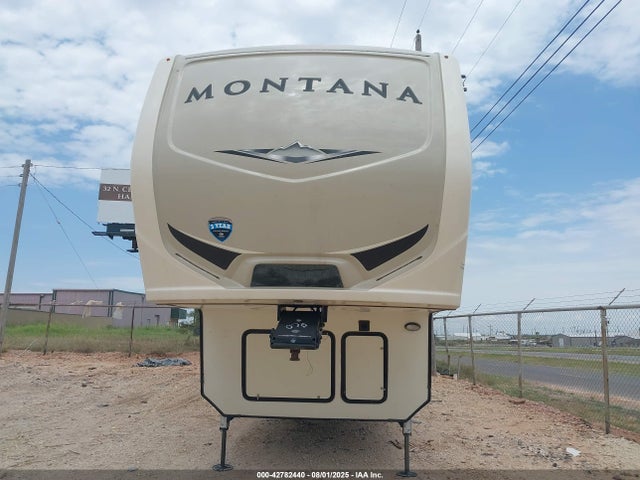 4YDF37027J4704070 Keystone keystone