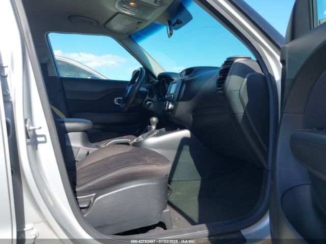 2019 KIA SOUL KNDJN2A2XK7024611 Photo 4