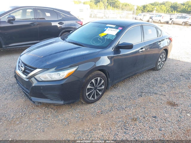 1N4AL3AP8GC162854 Nissan 2016
