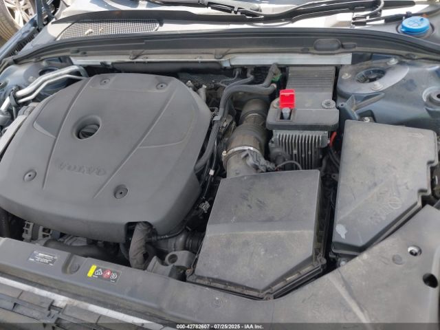 2019 VOLVO S60 7JRA22TK9KG017723 Photo 9