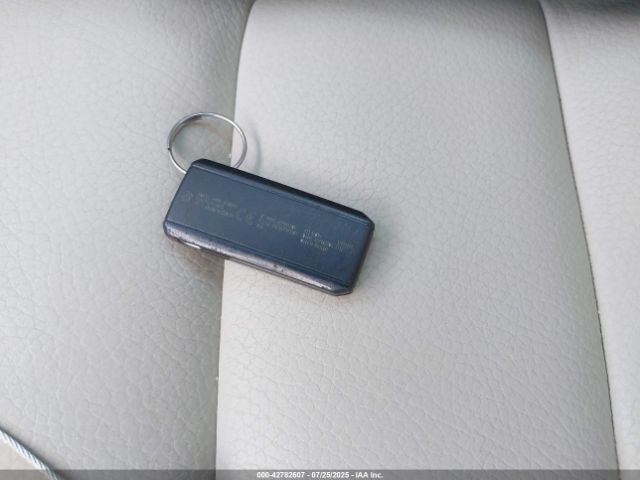 2019 VOLVO S60 7JRA22TK9KG017723 Photo 10