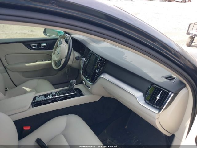 2019 VOLVO S60 7JRA22TK9KG017723 Photo 4