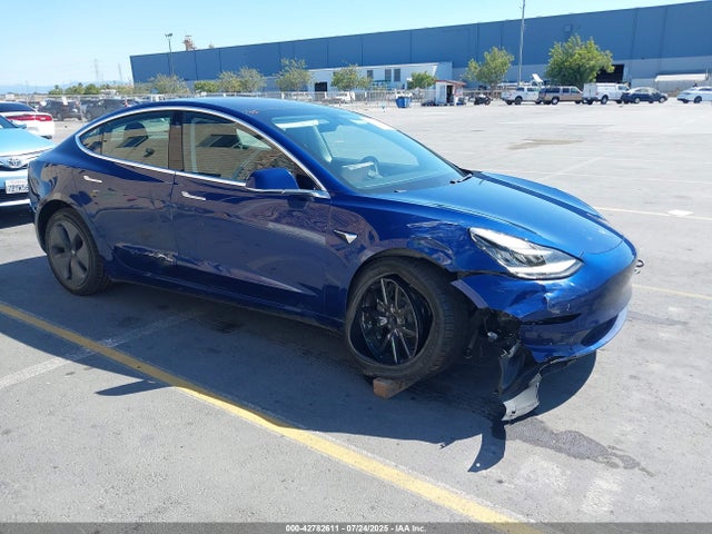 2019 TESLA MODEL 3 5YJ3E1EA9KF190486 Photo 0