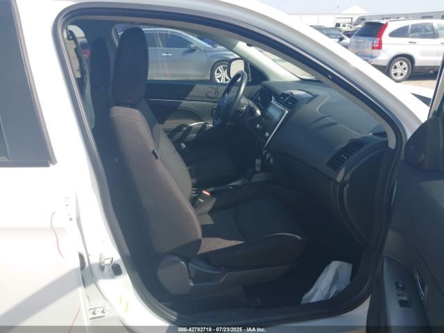 2021 MITSUBISHI OUTLANDER SPORT JA4APVAU2MU013100 Photo 4