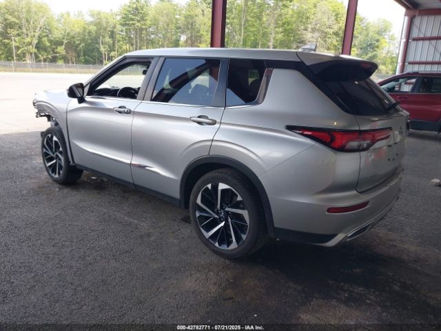 2022 MITSUBISHI OUTLANDER JA4J4UA8XNZ039082 Photo 2