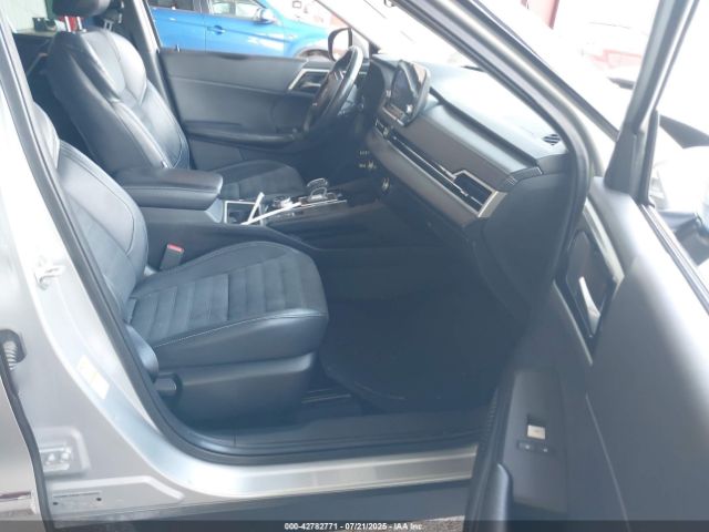 2022 MITSUBISHI OUTLANDER JA4J4UA8XNZ039082 Photo 4