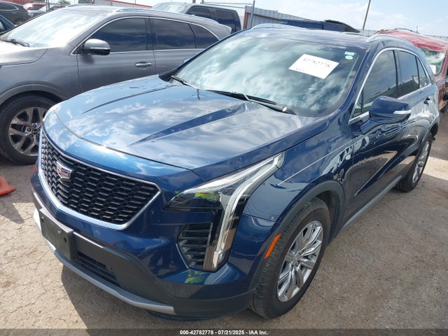2021 CADILLAC XT4 1GYFZCR4XMF042681 Photo 1