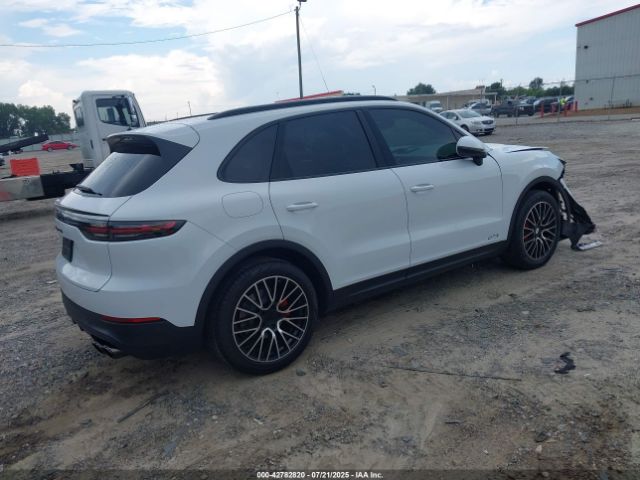 2019 PORSCHE CAYENNE WP1AA2AY8KDA00940 Photo 3