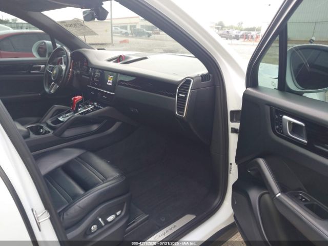2019 PORSCHE CAYENNE WP1AA2AY8KDA00940 Photo 4