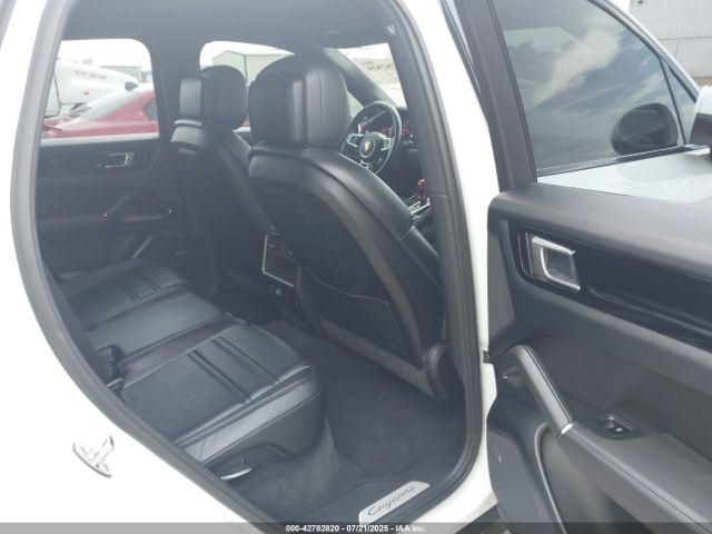 2019 PORSCHE CAYENNE WP1AA2AY8KDA00940 Photo 7