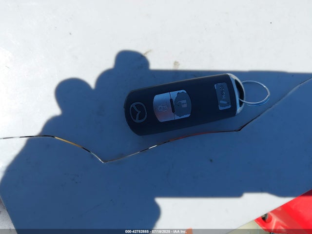 JM3KE4CY7G0616203 Mazda py