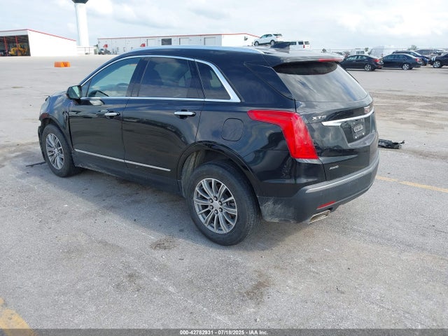 2017 CADILLAC XT5 1GYKNDRS3HZ217260 Photo 2
