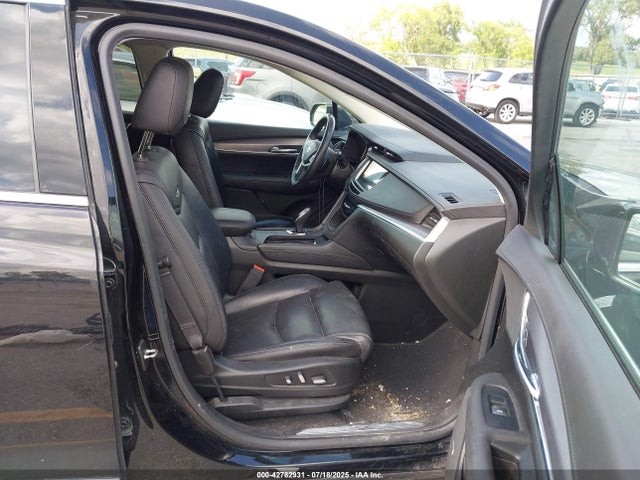 2017 CADILLAC XT5 1GYKNDRS3HZ217260 Photo 4