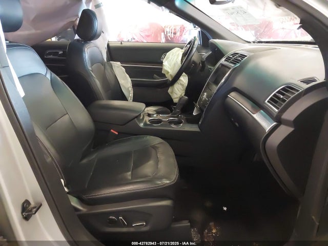 Ford 2016 2016 1FM5K8F84GGC09556 Image 5