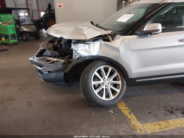 Ford 2016 2016 1FM5K8F84GGC09556 Image 6