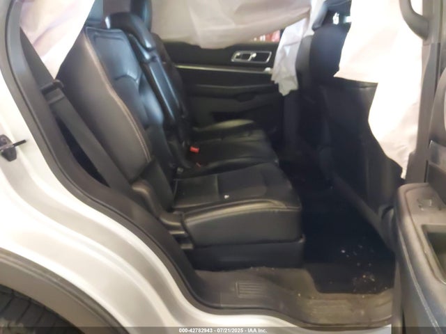Ford 2016 2016 1FM5K8F84GGC09556 Image 8