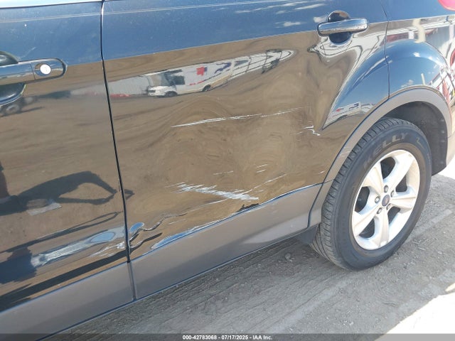 1FMCU9G92FUA10780 Ford 2015
