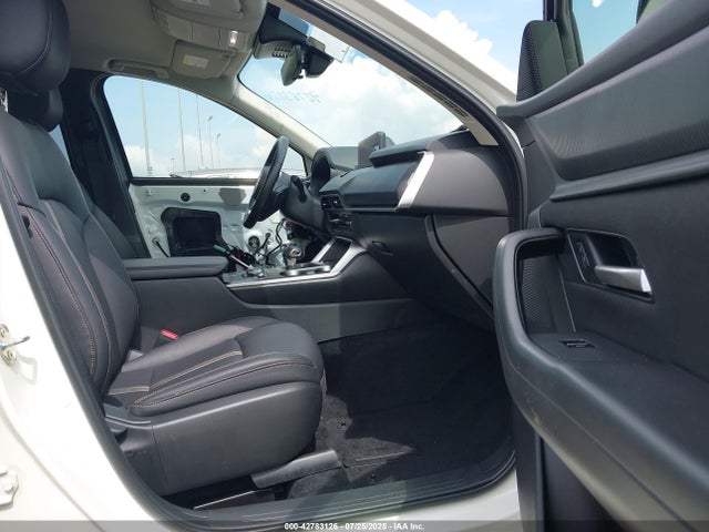 JM3KKAHD1S1189939 Mazda h3 standard power