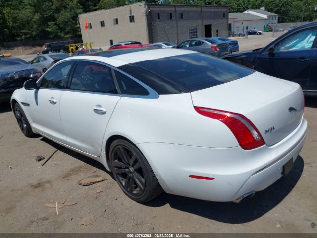 2012 JAGUAR XJ SAJWA2GB1CLV34946 Photo 2