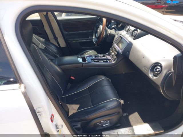 2012 JAGUAR XJ SAJWA2GB1CLV34946 Photo 4