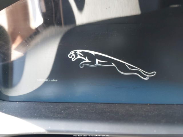 2012 JAGUAR XJ SAJWA2GB1CLV34946 Photo 6