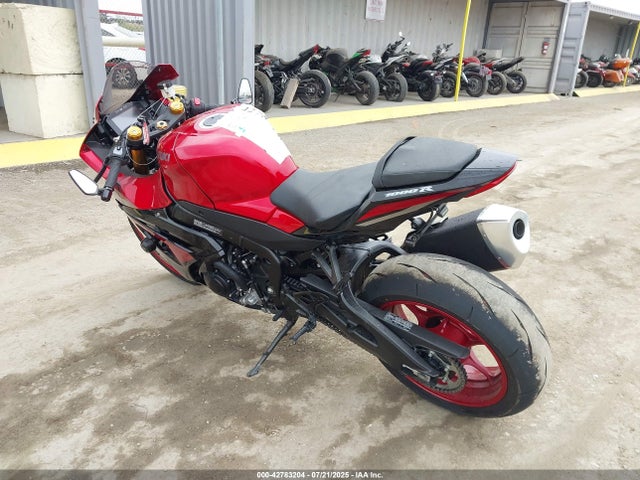 JS1DM11M9S7100115 Suzuki Dta2