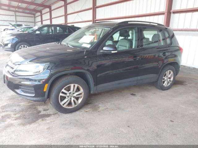 2016 VOLKSWAGEN TIGUAN WVGBV7AX8GW538964 Photo 1