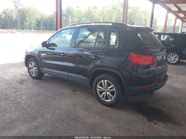 2016 VOLKSWAGEN TIGUAN WVGBV7AX8GW538964 Photo 2