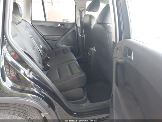 2016 VOLKSWAGEN TIGUAN WVGBV7AX8GW538964 Photo 7