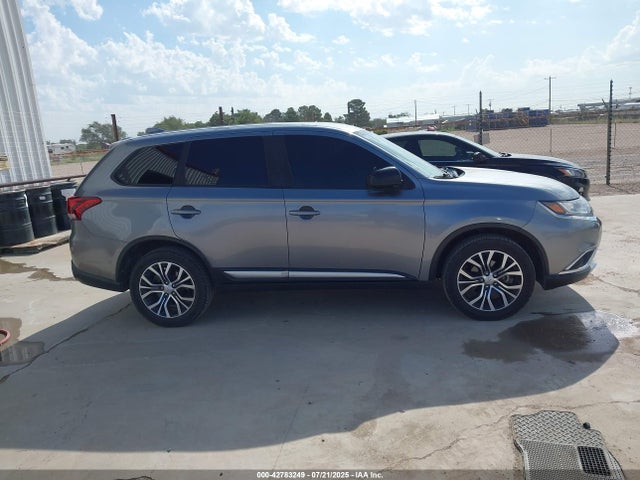 Mitsubishi mivec 2018 JA4AZ3A34JZ052081 Image 13