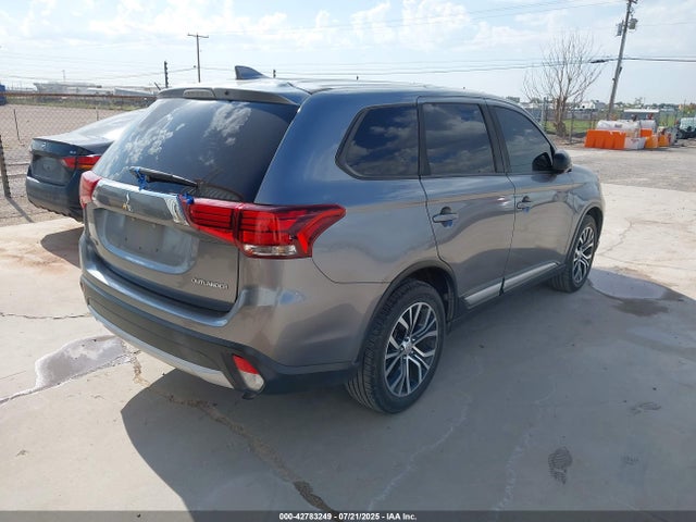 Mitsubishi mivec 2018 JA4AZ3A34JZ052081 Image 4