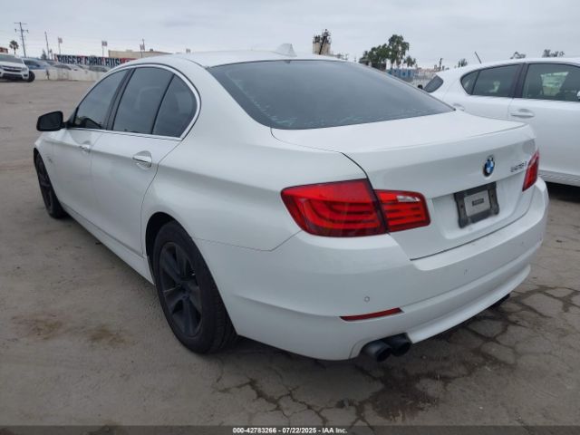 2012 BMW 528I WBAXG5C55CDX04512 Photo 2