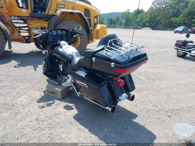 2019 HARLEY-DAVIDSON FLHTK 1HD1KEF10KB663585 Photo 2